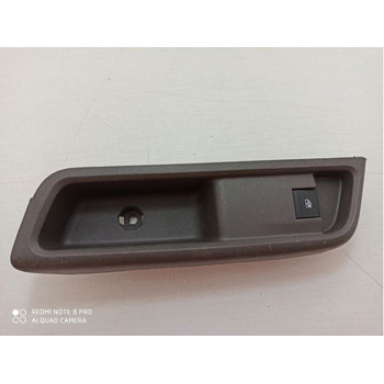 MOLDURA GATILHO INTERNO TRAS ESQ GM COBALT 2012/16 - 74232X7B04LH 74232X7B04LH  103018