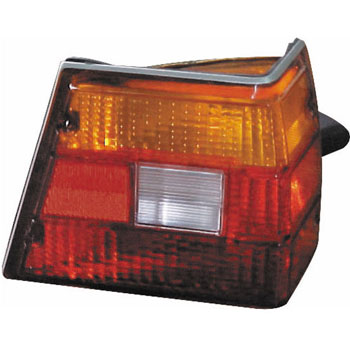 LANTERNA TRAS GM CARAVAN 80/ TRICOLOR ESQ - HT6880791/HT80421 HT6880791/HT80421  1988
