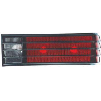 LANTERNA TRAS FD CORCEL II C/FRISO PRETO ESQ - 2003.22 2003.22  24